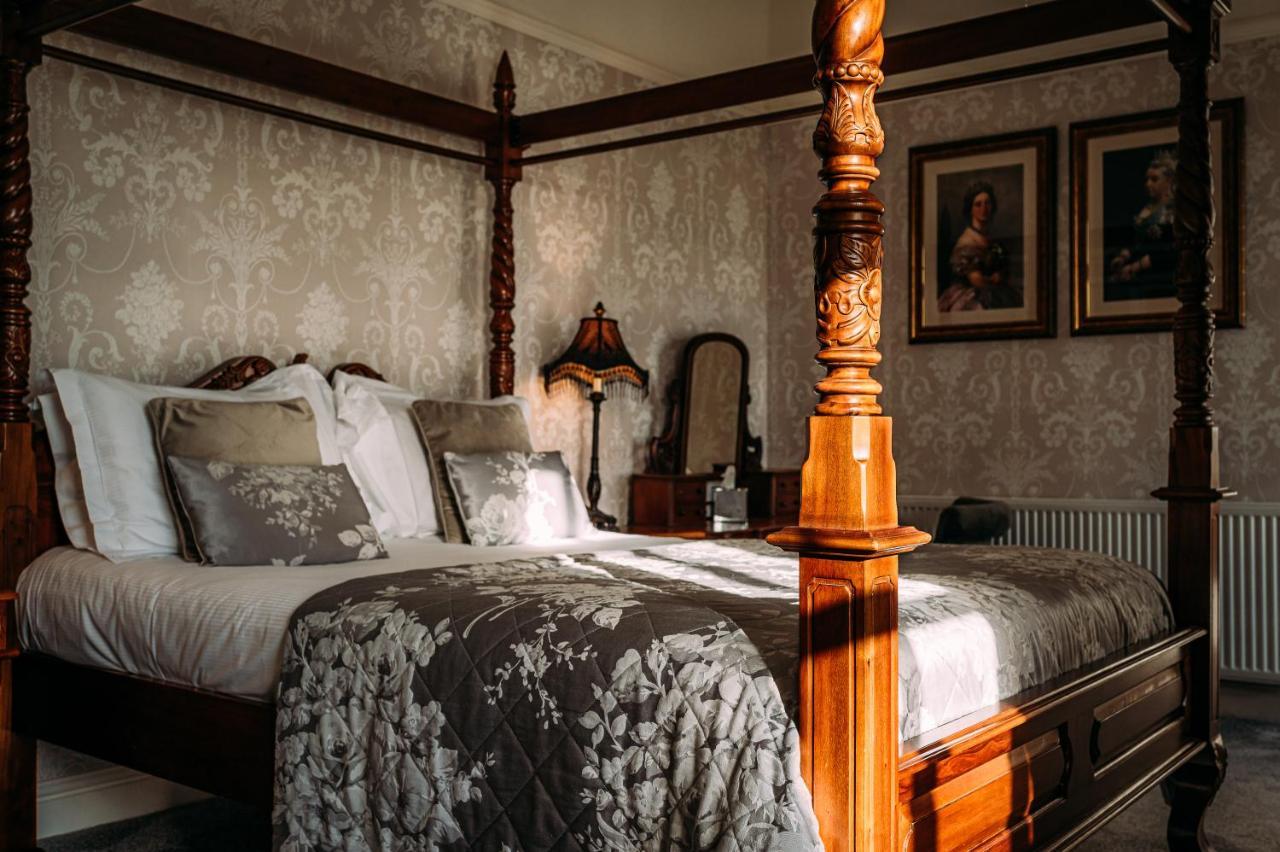 The Queens Hotel Литам-Сент-Эннс Экстерьер фото